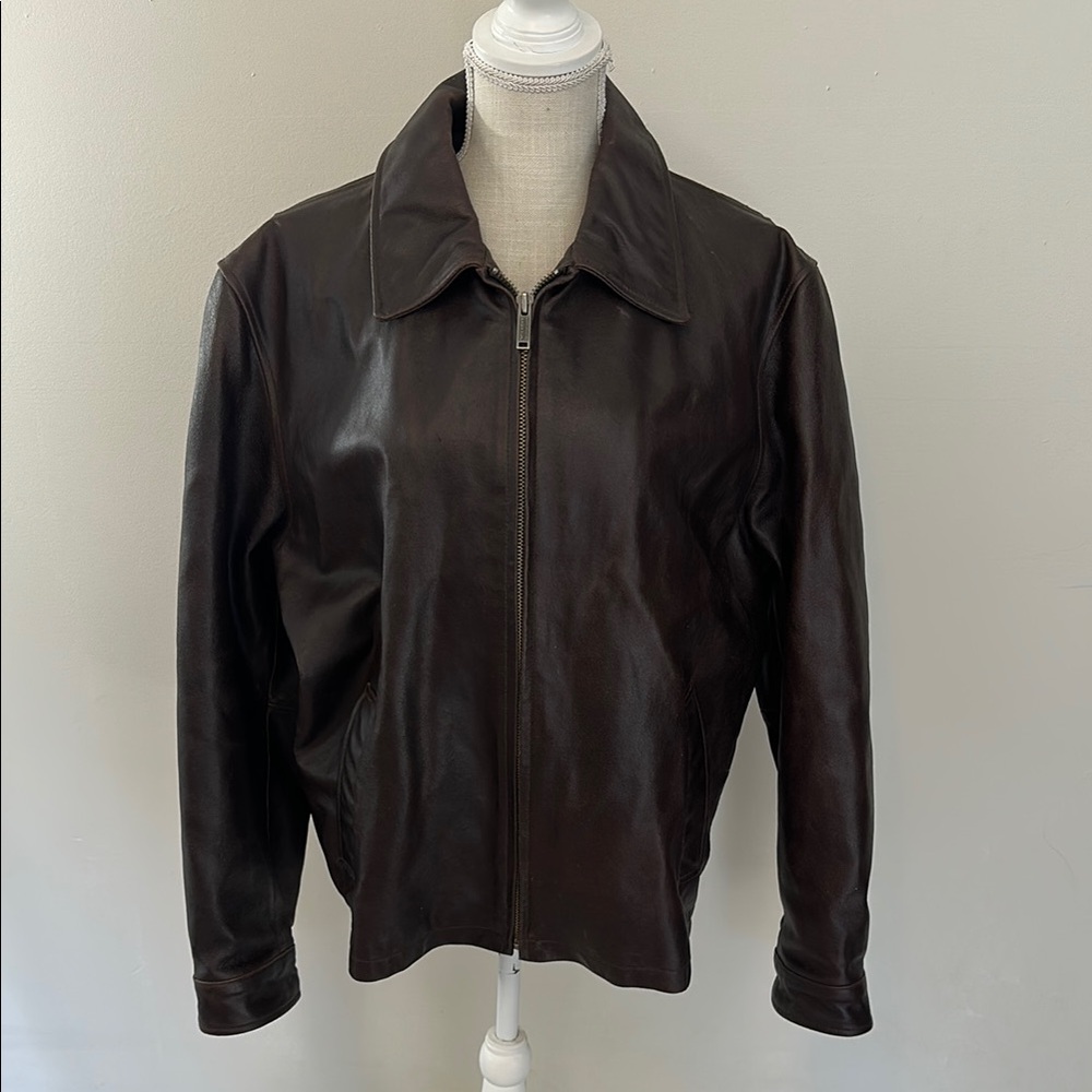 Wilsons Leather Brown Jacket with Classic Design Excellent Condition‎